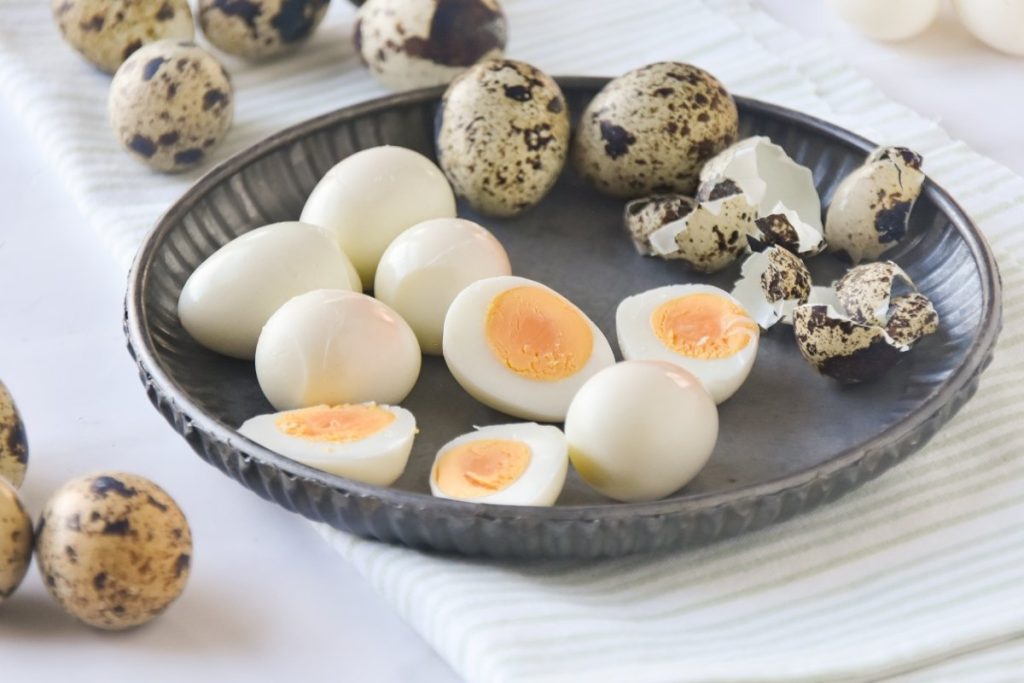 Qué tiene más proteína el huevo de codorniz o de gallina 1 huevo codorniz